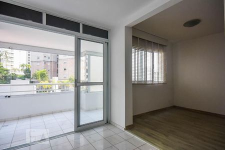 Sala de apartamento para alugar com 2 quartos, 120m² em Vila Suzana, São Paulo