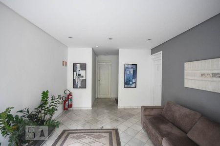 Apartamento para alugar com 120m², 2 quartos e 2 vagasHall social