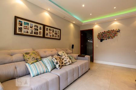 Sala de casa à venda com 3 quartos, 240m² em Imirim, São Paulo