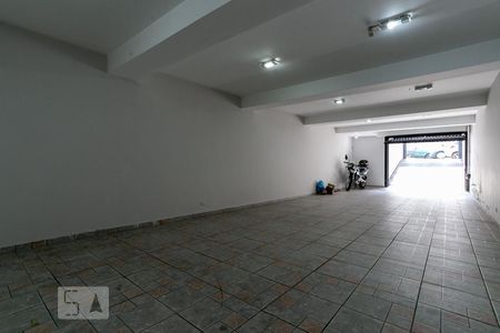 Casa à venda com 240m², 3 quartos e 4 vagasGaragem