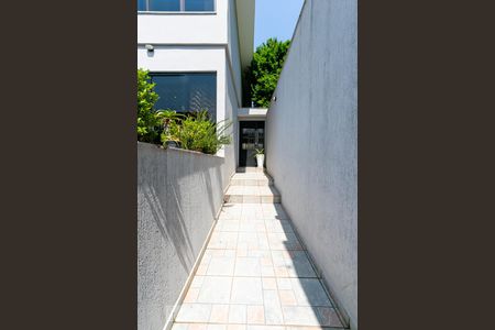 Casa à venda com 240m², 3 quartos e 4 vagasEntrada