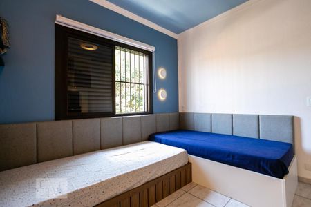 Casa à venda com 240m², 3 quartos e 4 vagasSuíte 3