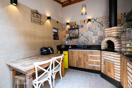 Casa à venda com 240m², 3 quartos e 4 vagasChurrasqueira