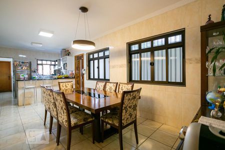 Casa à venda com 240m², 3 quartos e 4 vagasSala de jantar