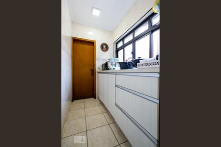 Casa à venda com 240m², 3 quartos e 4 vagasDespensa