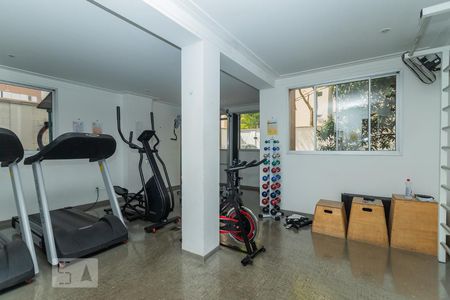 Apartamento à venda com 45m², 2 quartos e sem vaga Apartamento à venda com 45m², 2 quartos e sem vagaAcademia