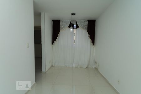 Apartamento à venda com 45m², 2 quartos e sem vaga Apartamento à venda com 45m², 2 quartos e sem vagaSala