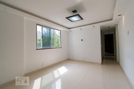 Sala de apartamento à venda com 2 quartos, 45m² em Jacarepaguá, Rio de Janeiro