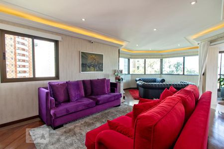 Sala 1 de apartamento para alugar com 5 quartos, 230m² em Jardim Fonte do Morumbi, São Paulo