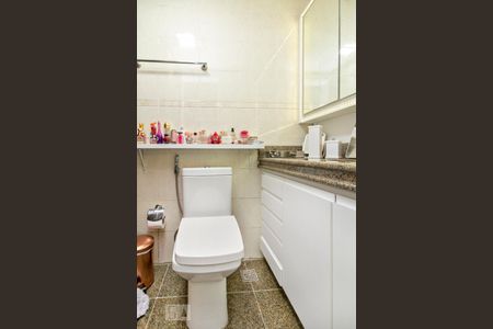 Apartamento para alugar com 230m², 5 quartos e 4 vagasBanheiro da Suíte 2