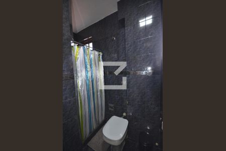 Casa para alugar com 330m², 3 quartos e 3 vagasBanheiro 1