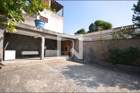 Casa para alugar com 330m², 3 quartos e 3 vagasQuintal