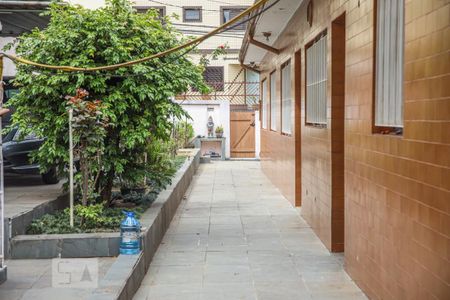 Casa à venda com 500m², 2 quartos e 4 vagasQuintal