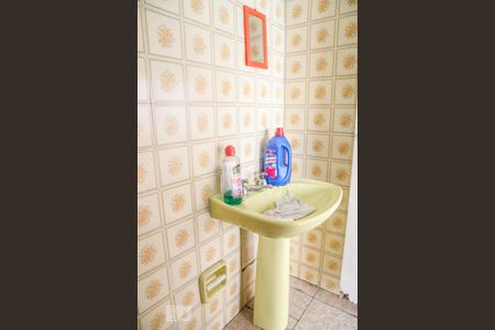 Casa à venda com 500m², 2 quartos e 4 vagasBanheiro 2