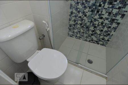 Apartamento para alugar com 50m², 2 quartos e 1 vagaDetalhe Banheiro