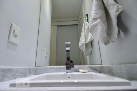 Apartamento para alugar com 50m², 2 quartos e 1 vagaBanheiro - Torneira