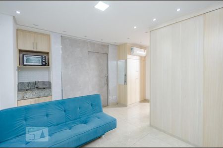Sala de kitnet/studio à venda com 1 quarto, 68m² em Estoril, Belo Horizonte