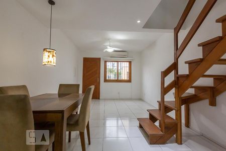 Sala de casa à venda com 2 quartos, 83m² em Hípica, Porto Alegre