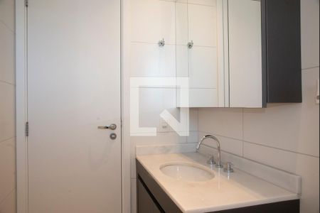 Apartamento para alugar com 67m², 2 quartos e 1 vaga Apartamento para alugar com 67m², 2 quartos e 1 vagaBanheiro da Suíte