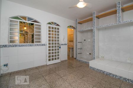 Casa para alugar com 125m², 2 quartos e sem vagaSuite