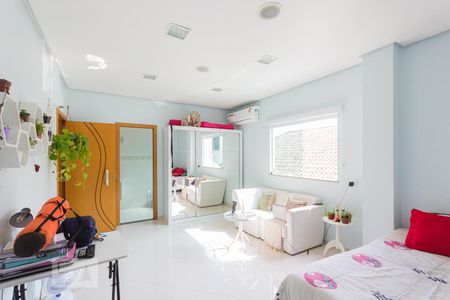 Casa de condomínio à venda com 457m², 3 quartos e 4 vagasSuíte 2