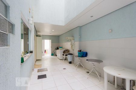 Casa de condomínio à venda com 457m², 3 quartos e 4 vagasLavanderia