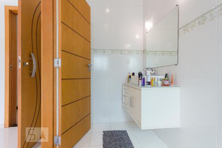 Casa de condomínio à venda com 457m², 3 quartos e 4 vagasBanheiro da Suíte 2