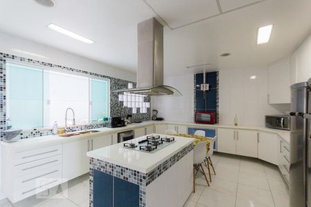 Casa de condomínio à venda com 457m², 3 quartos e 4 vagasCozinha
