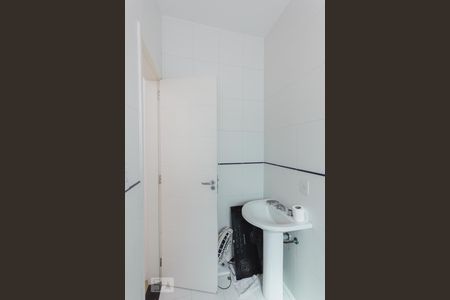 Casa de condomínio à venda com 457m², 3 quartos e 4 vagasBanheiro de Serviço