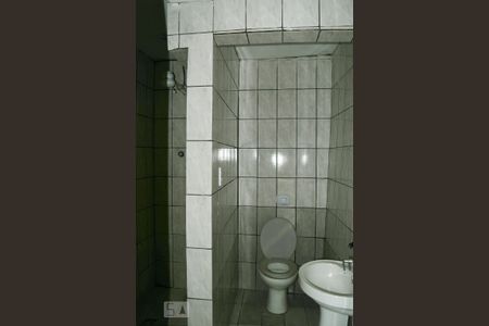 Casa para alugar com 60m², 2 quartos e sem vaga Casa para alugar com 60m², 2 quartos e sem vagaBanheiro