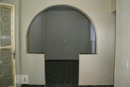 Casa para alugar com 60m², 2 quartos e sem vaga Casa para alugar com 60m², 2 quartos e sem vagaSala