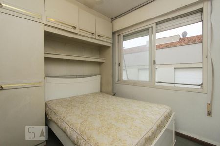 QUARTO 1 de apartamento à venda com 2 quartos, 70m² em São João, Porto Alegre