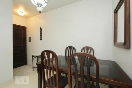 SALA de apartamento à venda com 2 quartos, 70m² em São João, Porto Alegre
