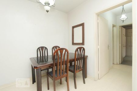 SALA de apartamento à venda com 2 quartos, 70m² em São João, Porto Alegre