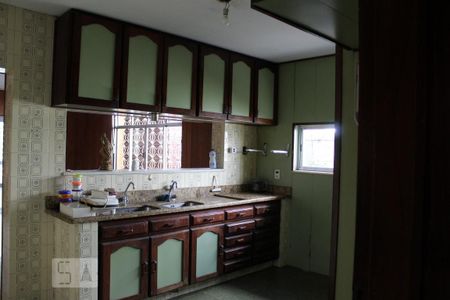 Casa para alugar com 624m², 3 quartos e 3 vagasCozinha - Armários