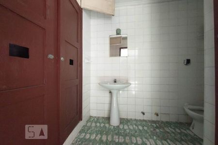 Casa para alugar com 624m², 3 quartos e 3 vagasBanheiro de Serviço