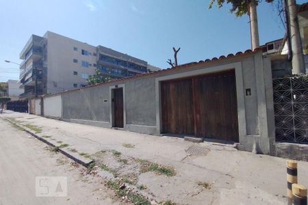 Casa para alugar com 624m², 3 quartos e 3 vagasFachada 