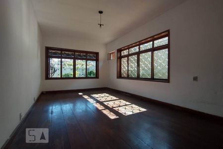 Quarto 1 de casa para alugar com 3 quartos, 624m² em Pechincha, Rio de Janeiro