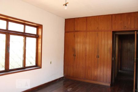 Quarto 1 de casa para alugar com 3 quartos, 624m² em Pechincha, Rio de Janeiro