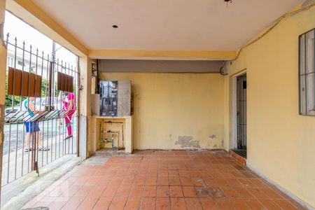 Garagem  de casa para alugar com 3 quartos, 100m² em Vila Brasilina, São Paulo