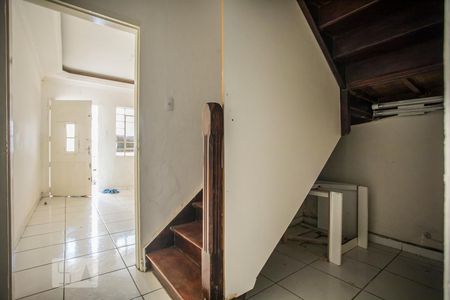 Casa à venda com 163m², 4 quartos e 1 vagaEscadas - Quarto