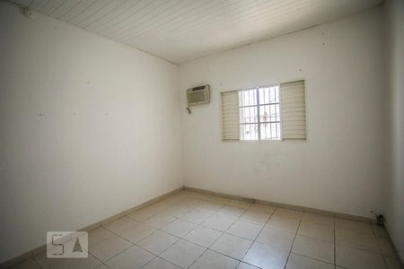Casa à venda com 163m², 4 quartos e 1 vagaQuarto 2