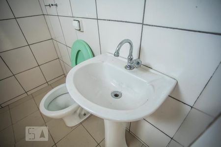 Casa à venda com 163m², 4 quartos e 1 vagaBanheiro 2 - Torneira