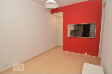 Sala de apartamento para alugar com 2 quartos, 70m² em Copacabana, Rio de Janeiro