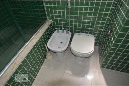 Banheiro 1 de apartamento para alugar com 2 quartos, 70m² em Copacabana, Rio de Janeiro