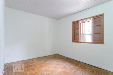 Quarto 1 de casa para alugar com 2 quartos, 120m² em São Judas, São Paulo