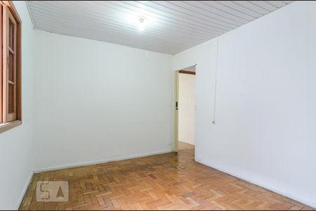 Quarto 1 de casa para alugar com 2 quartos, 120m² em São Judas, São Paulo