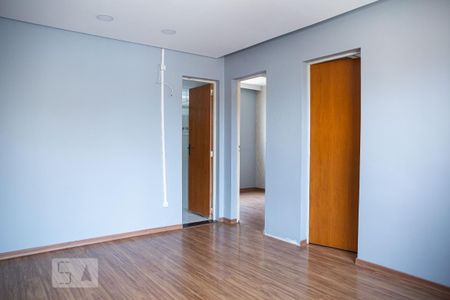 Sala de apartamento para alugar com 2 quartos, 70m² em Camargos, Belo Horizonte