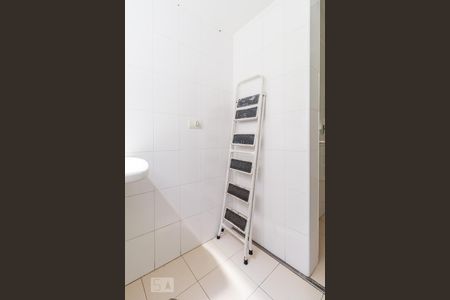 Apartamento para alugar com 70m², 2 quartos e 1 vagaÁrea de Serviço