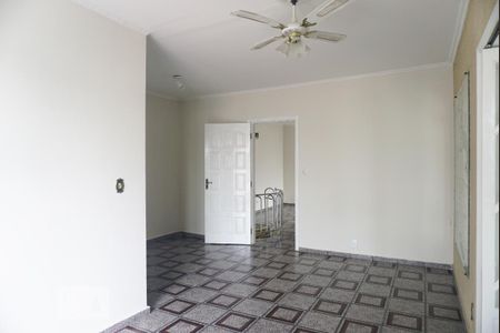 Casa à venda com 300m², 5 quartos e 4 vagasCasa 1 - Suíte